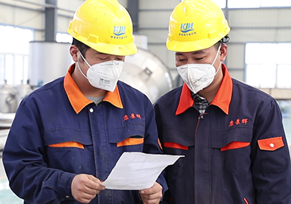 蒸發(fā)器生產(chǎn)車間專人負責每一個環(huán)節(jié) 蒸發(fā)器生產(chǎn)車間專人負責每一個環(huán)節(jié)